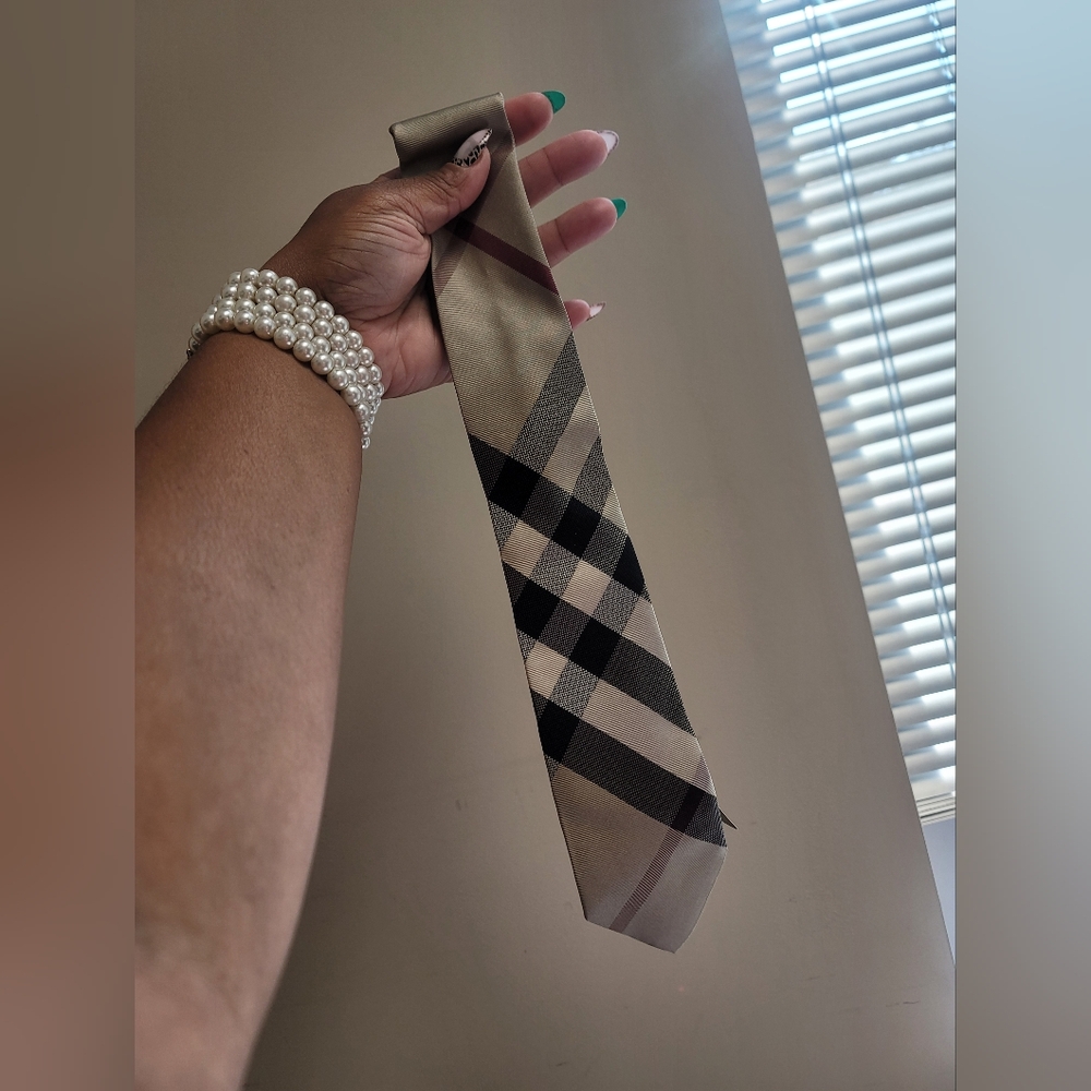 Burberry Classic Check Beige and Black Tie